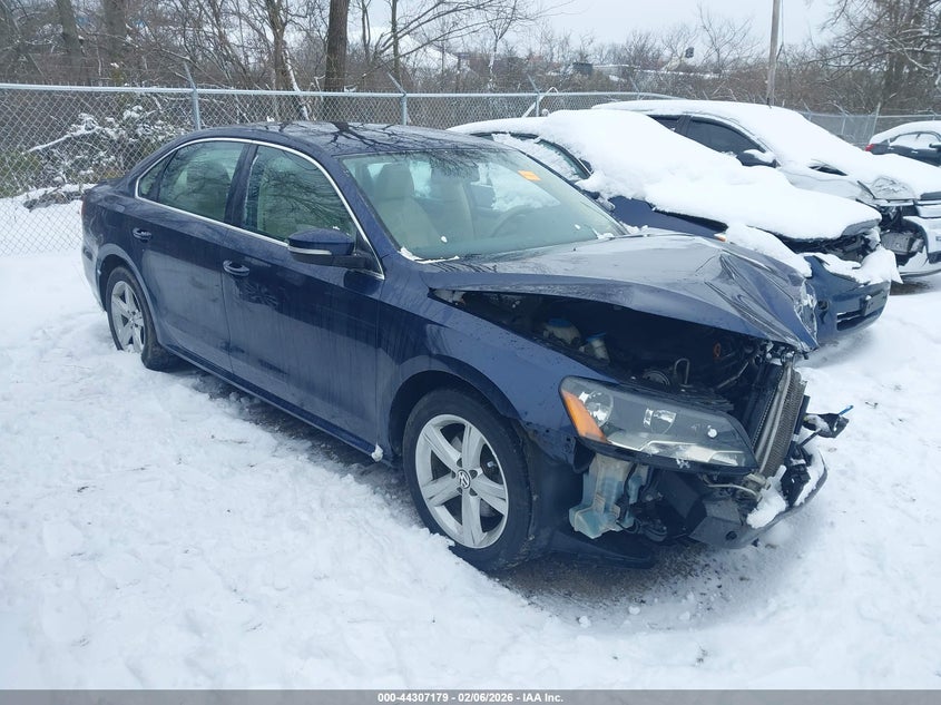 2013 Volkswagen Passat 2.5L Se