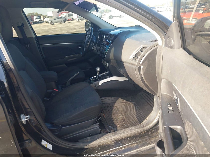 2011 Mitsubishi Outlander Sport Se