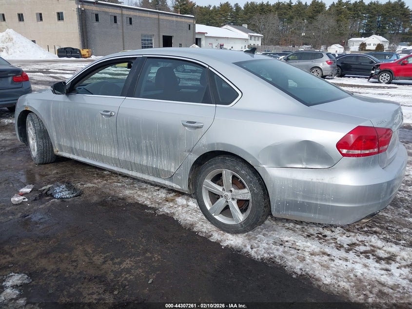 2013 Volkswagen Passat 2.5L Se