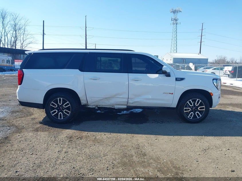 2022 GMC Yukon Xl At4 VIN: 1GKS2HKL0NR153932 Lot: 44307299