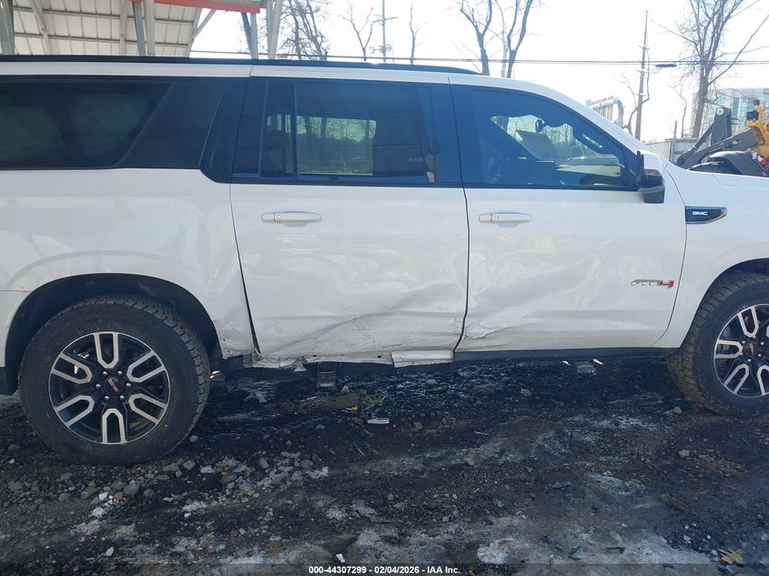 2022 GMC Yukon Xl At4 VIN: 1GKS2HKL0NR153932 Lot: 44307299
