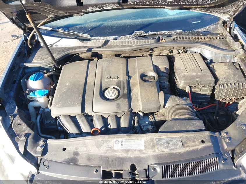 2010 Volkswagen Golf 4-Door VIN: WVWDB7AJ7AW297584 Lot: 44307302