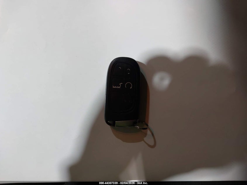 2019 Jeep Cherokee Latitude Plus Fwd VIN: 1C4PJLLB7KD114499 Lot: 44307339