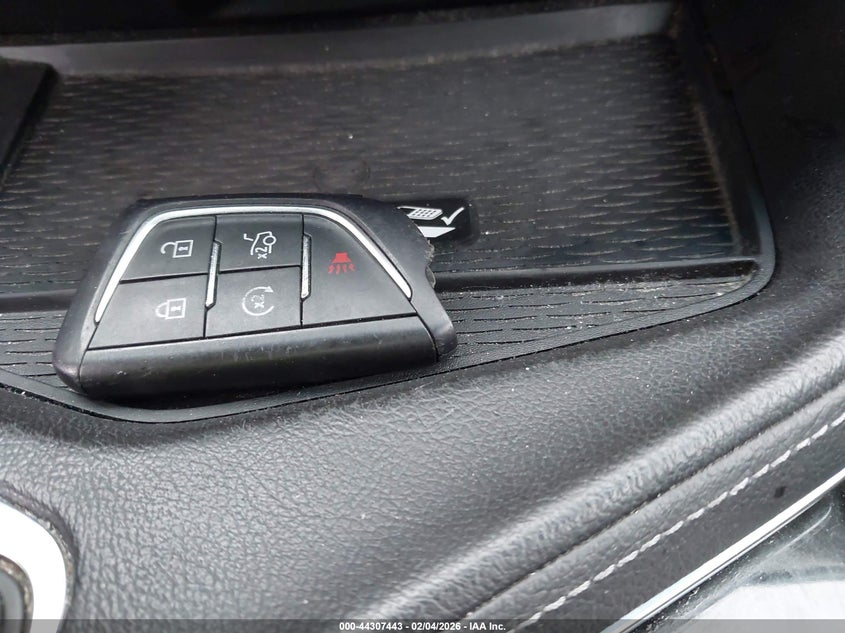 VIN 1G6DA5RK1P0115901 2023 CADILLAC CT4 LUXURY