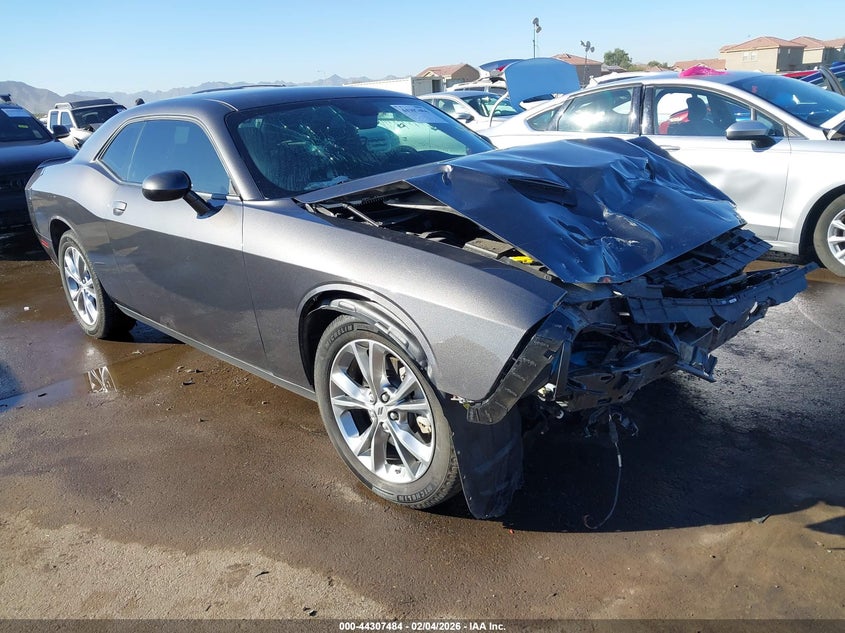 2023 Dodge Challenger Sxt Awd