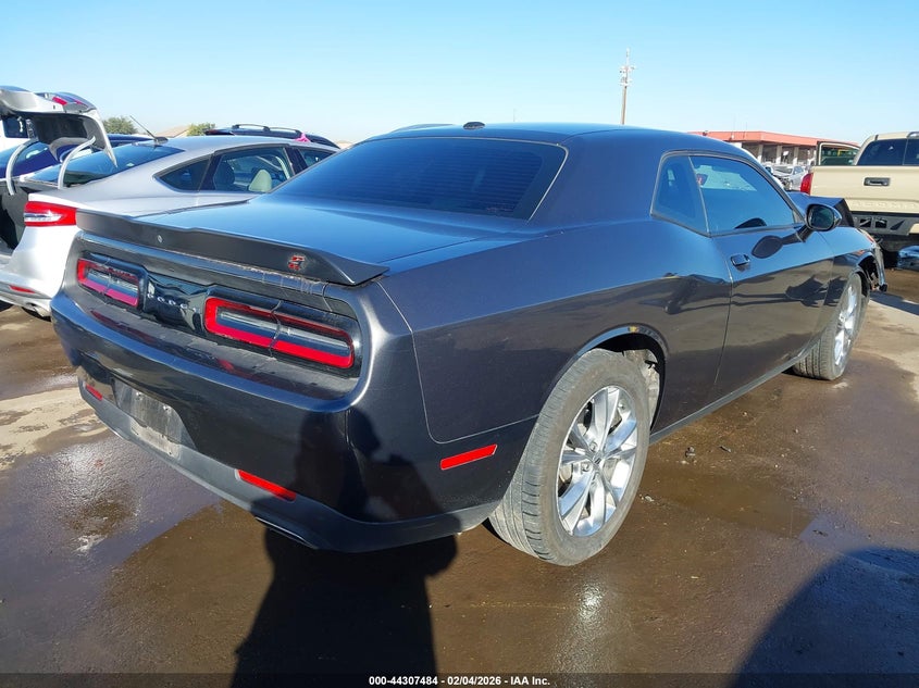 2023 Dodge Challenger Sxt Awd