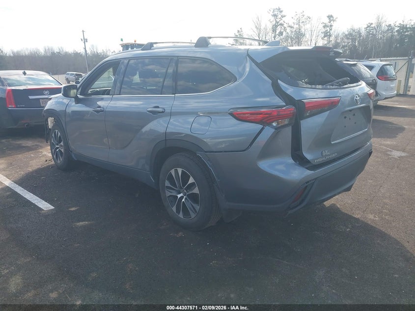 2022 Toyota Highlander Xle