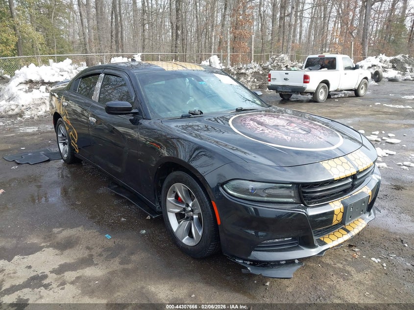 2016 DODGE CHARGER SXT