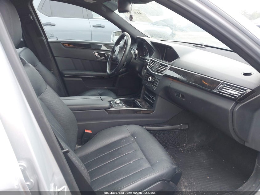 2010 Mercedes-Benz E 550 4Matic