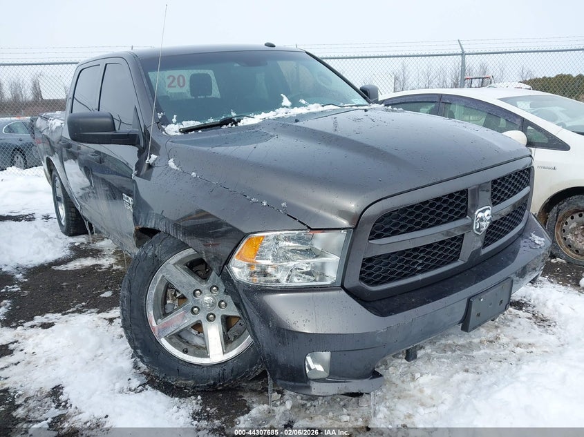 2018 Ram 1500 Express 4X4 5'7 Box