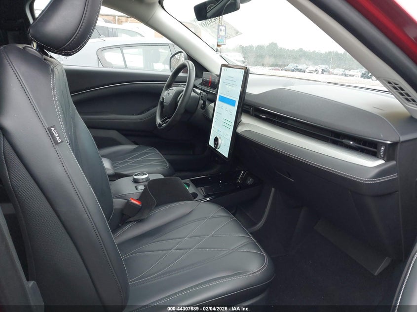 2022 Ford Mustang Mach-E Select