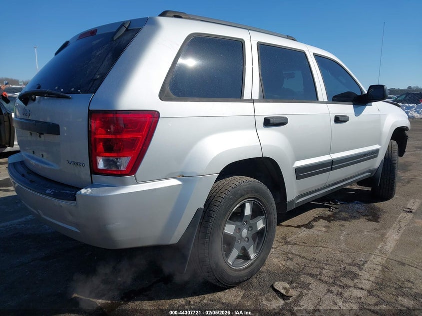 2005 Jeep Grand Cherokee Laredo