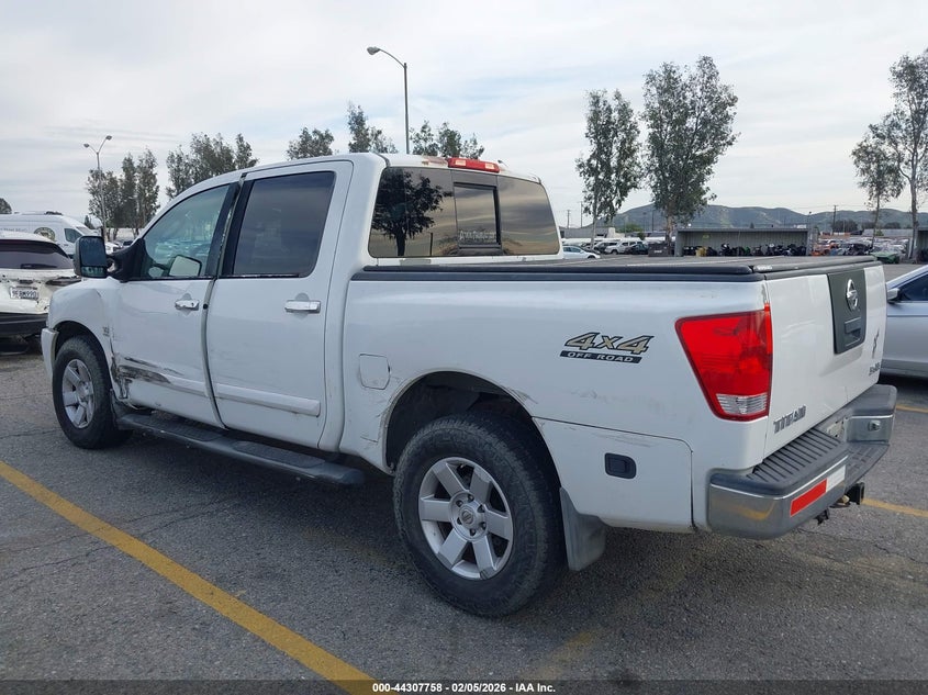 2004 Nissan Titan Le