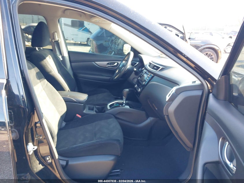 2015 Nissan Rogue Sv