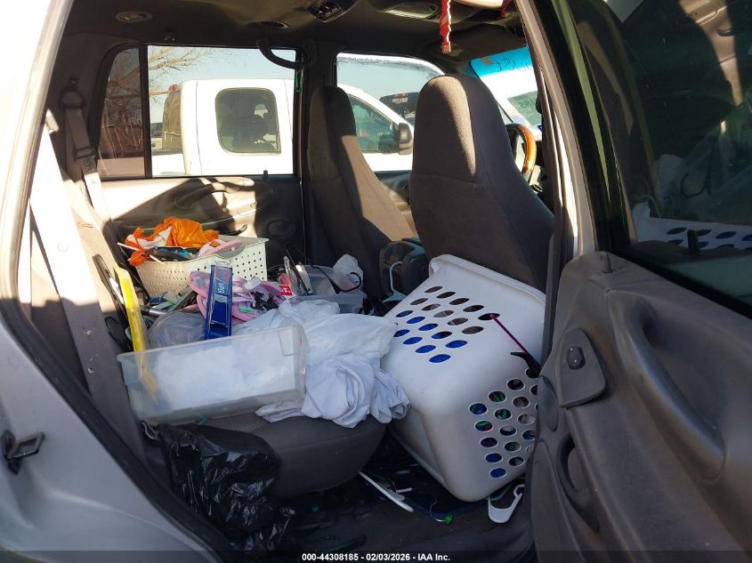 2002 Ford Expedition Xlt VIN: 1FMRU15L42LA43872 Lot: 44308185