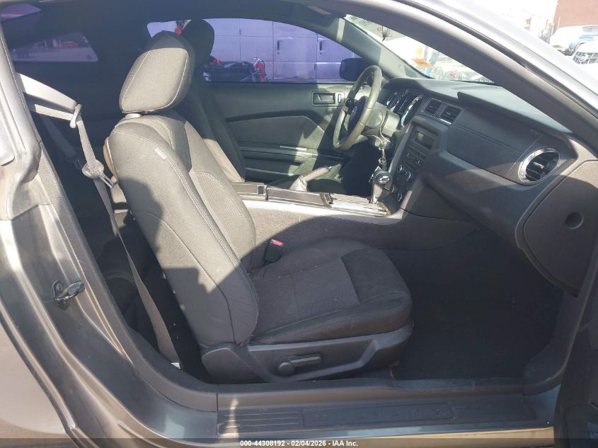 2010 Ford Mustang V6