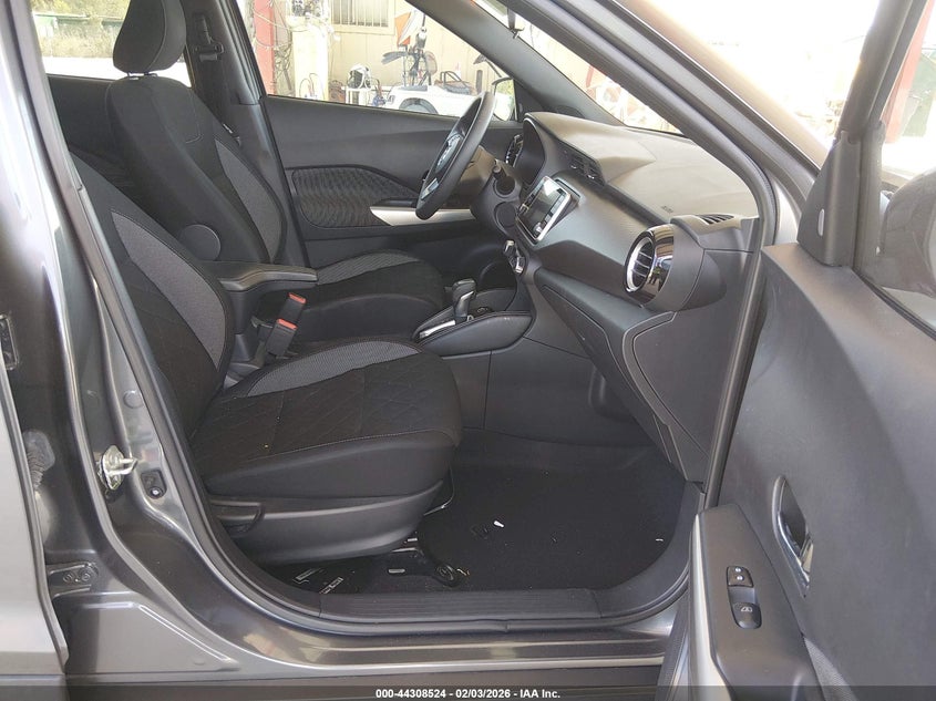 2020 Nissan Kicks Sv Xtronic Cvt