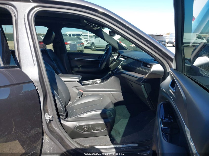 2023 Jeep Grand Cherokee L Overland 4X4