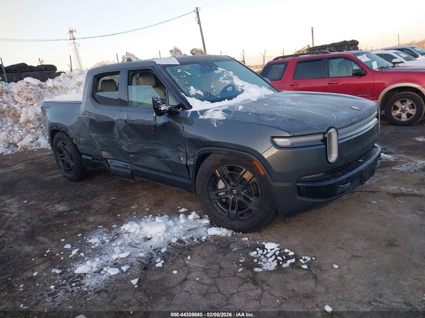 2025 Rivian R1T Adventure Dual Motor Large Pack/Adventure Dual Motor Max Pack