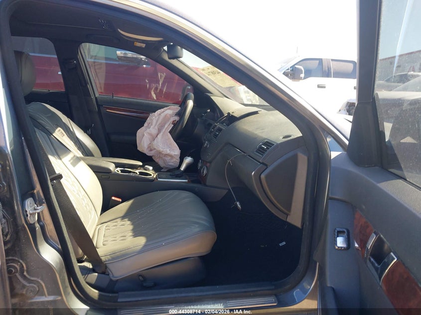 2009 Mercedes-Benz C 300 Luxury 4Matic/Sport 4Matic