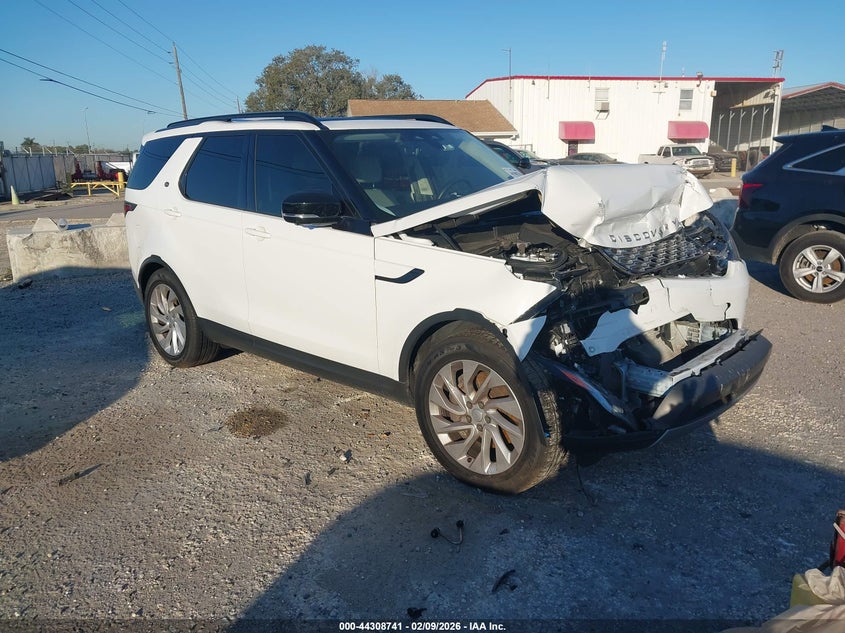 2024 Land Rover Discovery P300 S