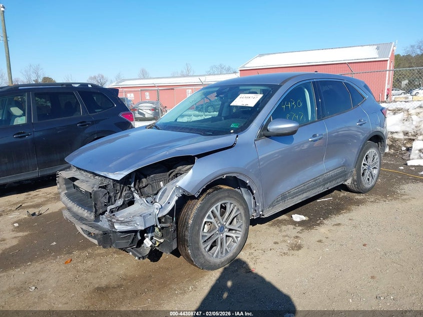 2022 Ford Escape Sel