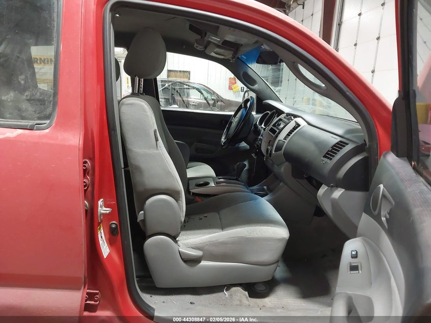 2006 Toyota Tacoma Base V6