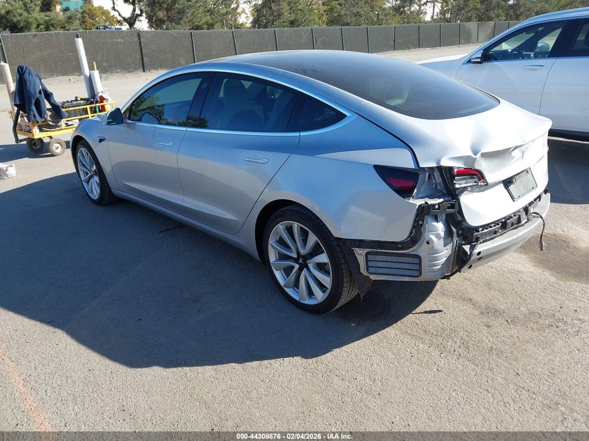 2019 Tesla Model 3 Long Range/Performance