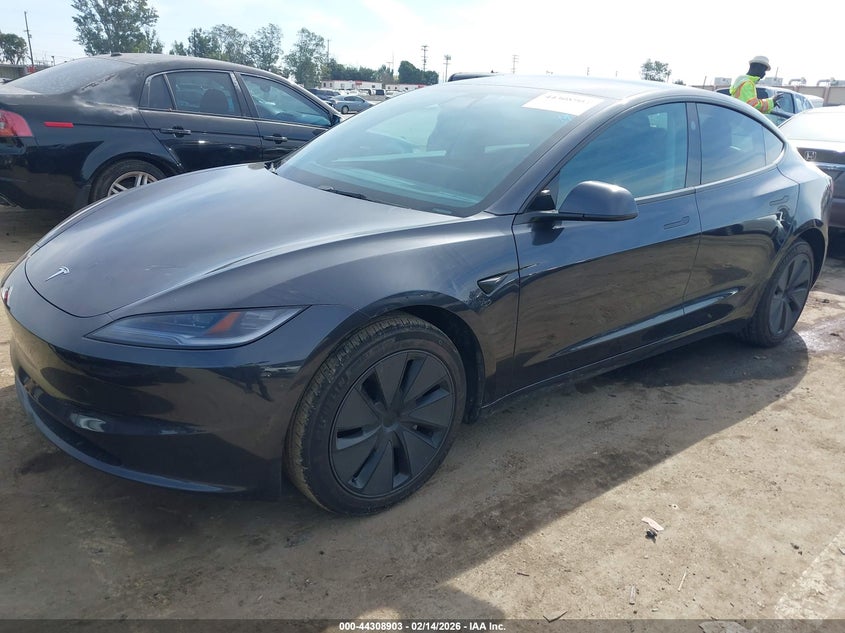 2025 Tesla Model 3 Long Range Rear-Wheel Drive/Standard Rear-Wheel Drive