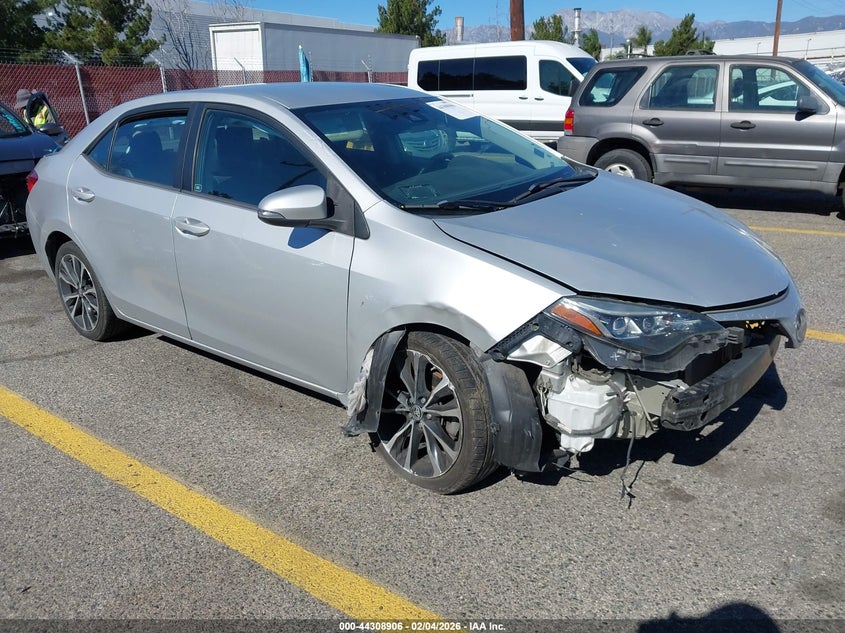 2018 Toyota Corolla 1.8 Se silver Lot 111044308906 Vin 5YFBURHEXJP779108