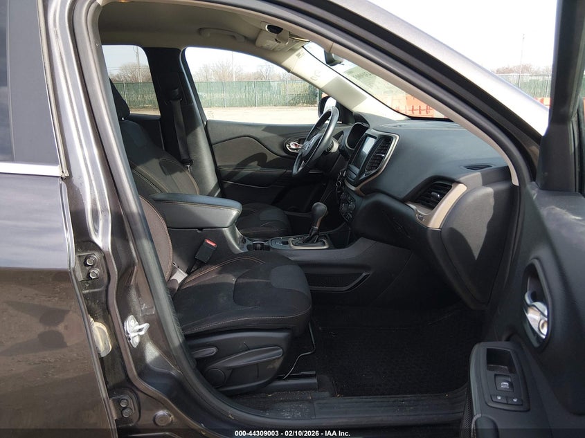 2017 Jeep Cherokee Latitude Fwd