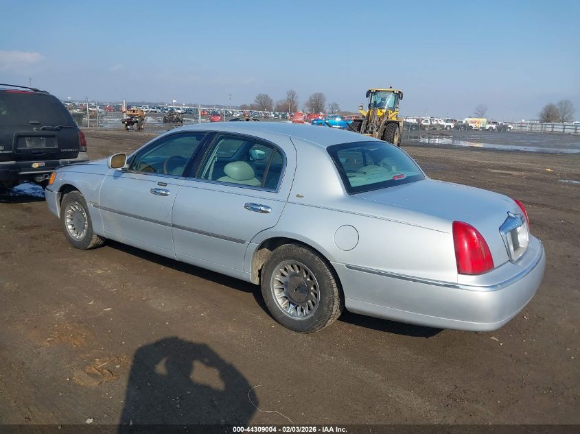 2002 Lincoln Town Car Cartier