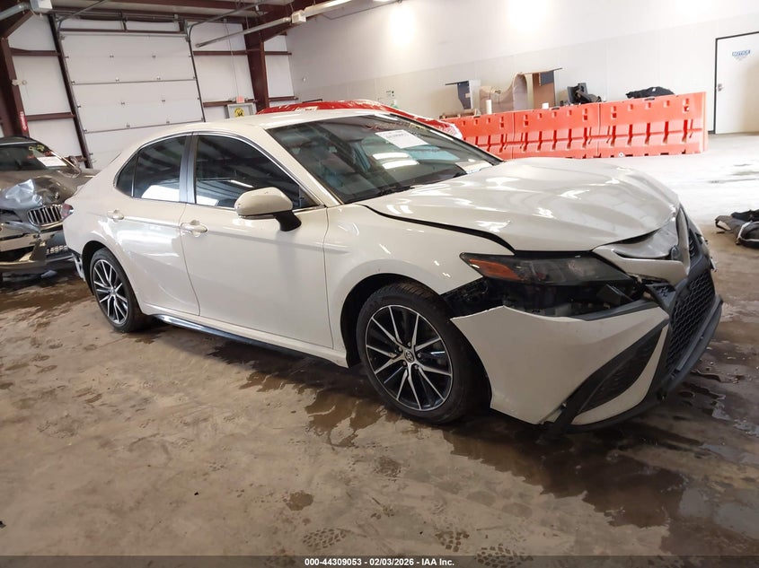 2022 Toyota Camry Se