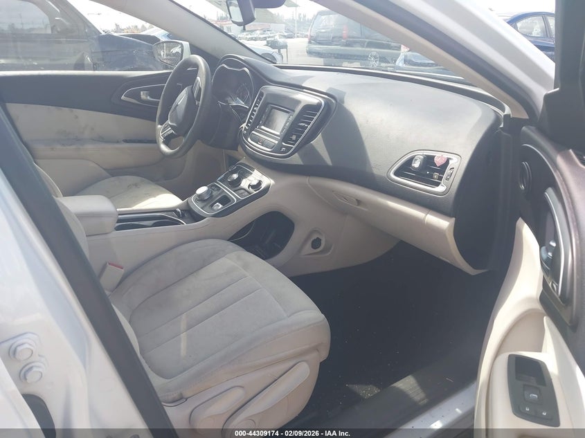 2016 Chrysler 200 Limited