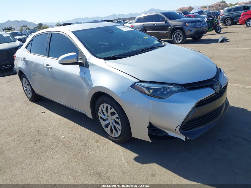 5YFBURHE2JP747950 2018 Toyota Corolla Le auction photo 1