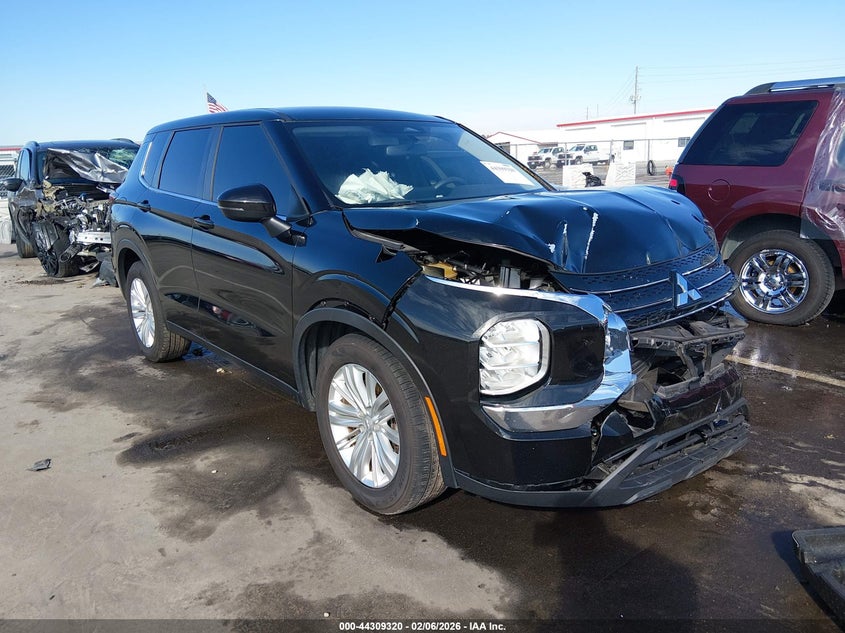 2023 Mitsubishi Outlander Es 2.5 2Wd