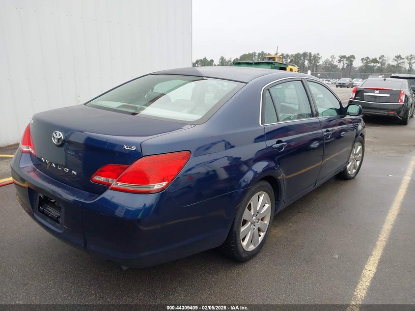 2006 Toyota Avalon Xls