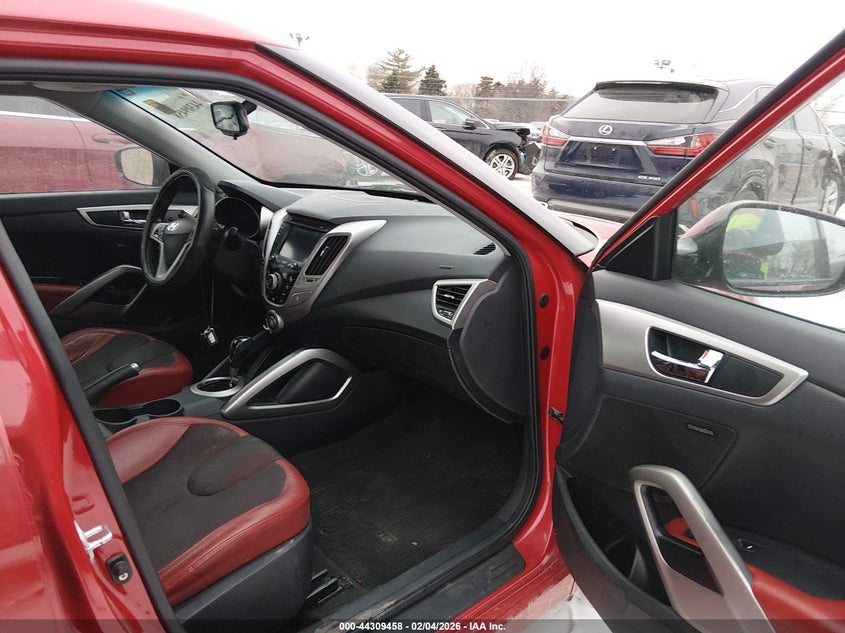 2012 Hyundai Veloster 1.6 Base W/Red/Black red Lot 111044309458 Vin KMHTC6AD0CU032237