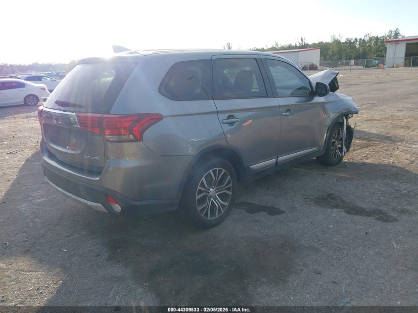 2018 Mitsubishi Outlander Es