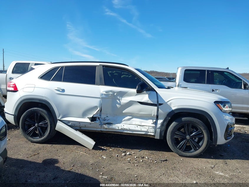 2023 Volkswagen Atlas Cross Sport 3.6L V6 Sel/3.6L V6 Sel R-Line Black VIN: 1V2SE2CA3PC229015 Lot: 44309544