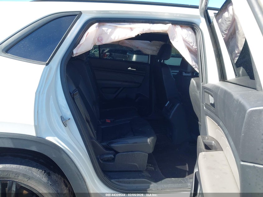 2023 Volkswagen Atlas Cross Sport 3.6L V6 Sel/3.6L V6 Sel R-Line Black VIN: 1V2SE2CA3PC229015 Lot: 44309544