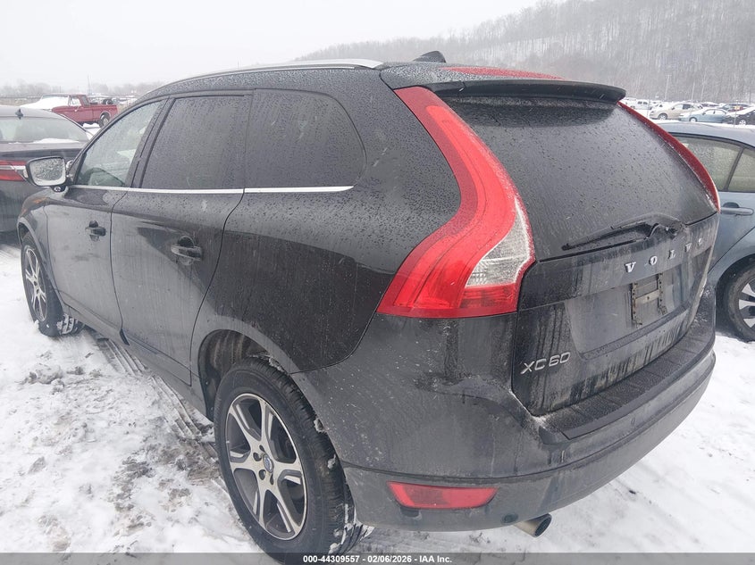 2012 Volvo Xc60 T6 R-Design