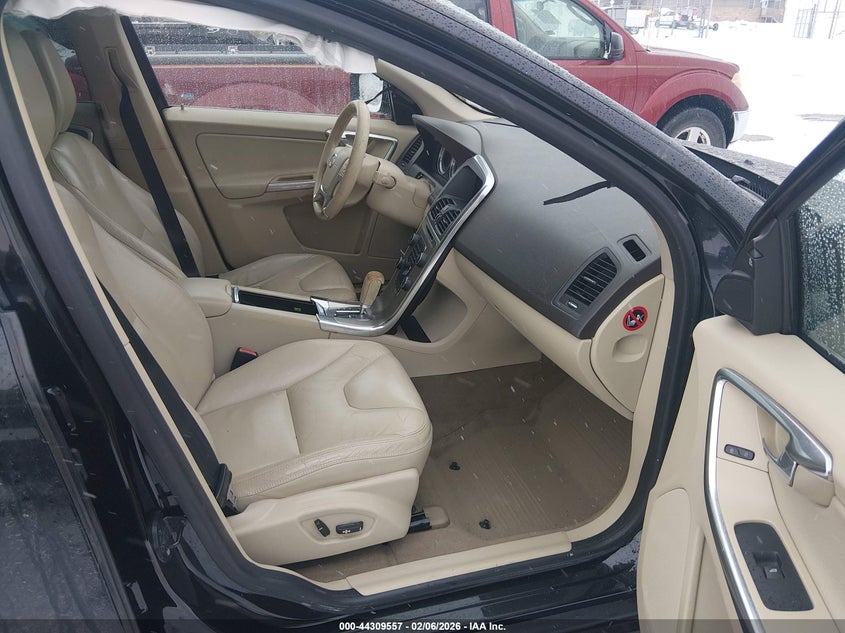 2012 Volvo Xc60 T6 R-Design