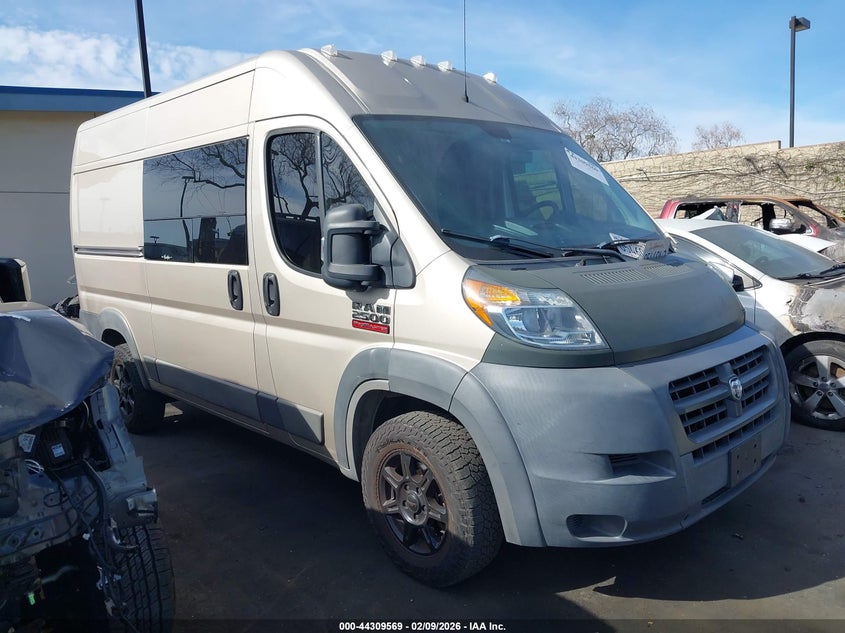 Vin: 3c6trvcg9je124728, lot: 44805949, ram promaster 2500 high roof 136 wb 2018 img_1