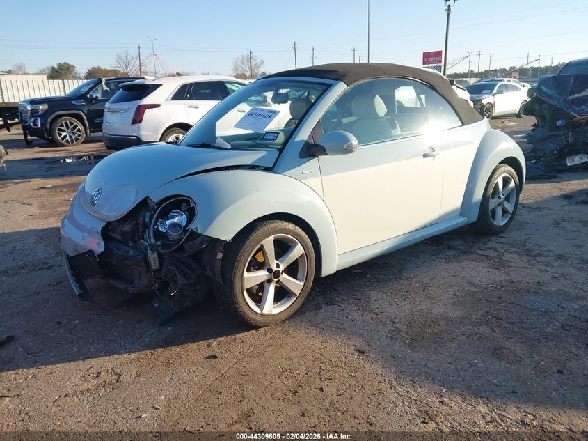 2010 Volkswagen New Beetle 2.5L Final Edition