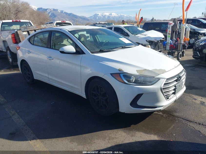 2017 HYUNDAI ELANTRA SE