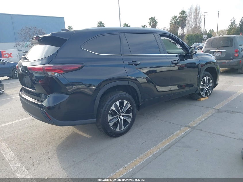 2024 Toyota Highlander Xle