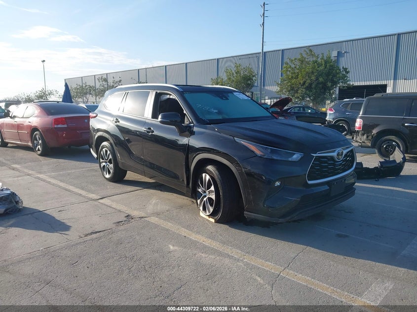 2024 Toyota Highlander Xle