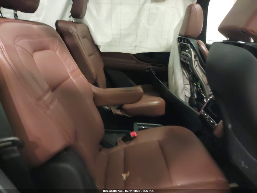 2025 Lincoln Aviator Reserve VIN: 5LM5J7XC3SGL03949 Lot: 44309746