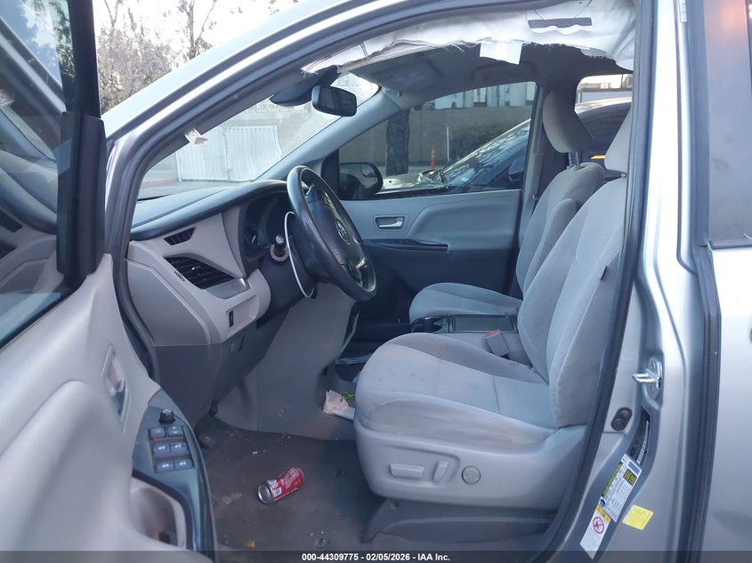 2018 Toyota Sienna Le 8 Passenger